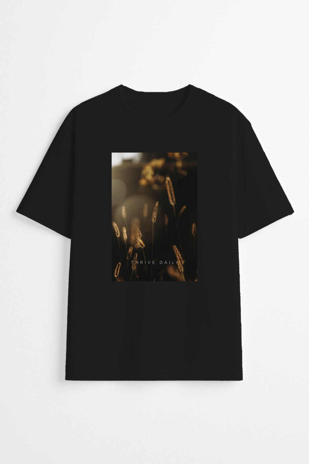 T-shirt "THRIVE DAILY"