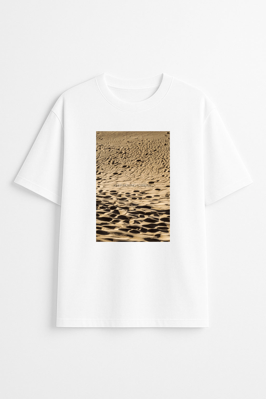 T-shirt "KEEP MOVING FORWARD"