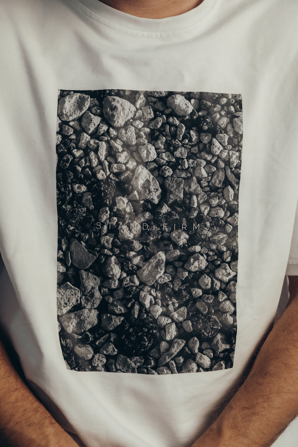T-shirt "STAND FIRM"